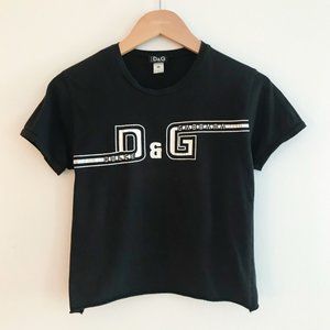 VINTAGE D&G T-SHIRT SIZE M - CROPPED W/ NO BOTTOM SEAM. SIZE M.